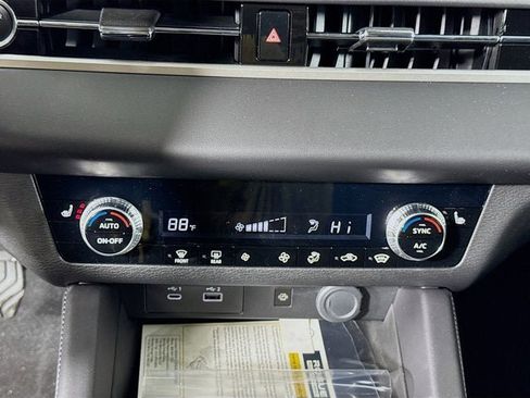 New 2026 Nissan Rogue SL AWD/4WD image 14