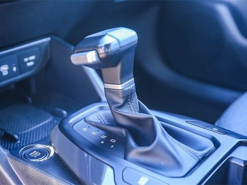 Used 2025 Kia K4 EX image 23