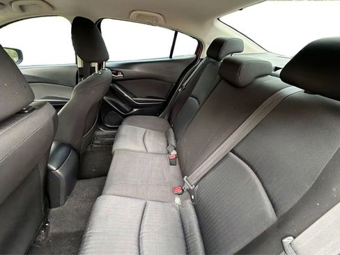 Used 2016 MAZDA MAZDA3 i Sport FWD image 10