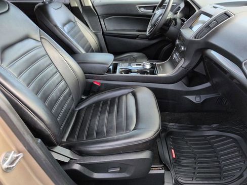 Used 2020 Ford Edge SEL w/ Cold Weather Package image 29