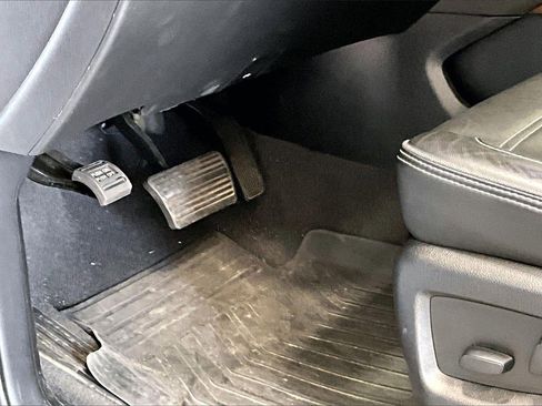 Used 2020 GMC Yukon Denali image 22