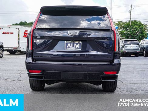 Used 2023 Cadillac Escalade Sport Platinum w/ LPO, ONYX Package AWD/4WD image 12