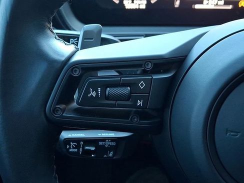 Certified 2025 Porsche Cayenne image 27