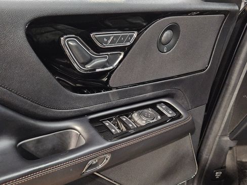 Used 2022 Lincoln Aviator Grand Touring w/ Elements Package Plus AWD/4WD image 21