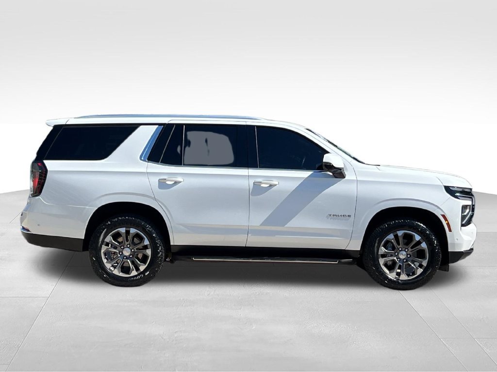 Used 2025 Chevrolet Tahoe LT w/ Comfort Package AWD/4WD image 4
