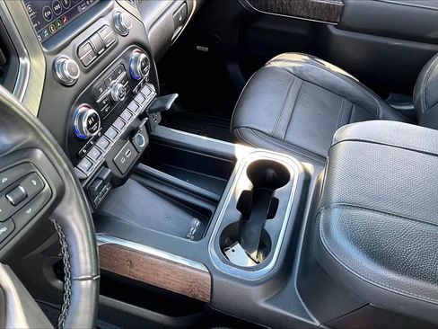 Used 2023 GMC Sierra 3500 Denali w/ Denali Ultimate Package image 14