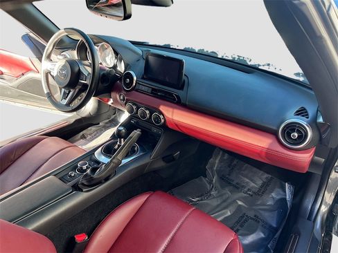 Used 2020 MAZDA MX-5 Miata RF Grand Touring image 24
