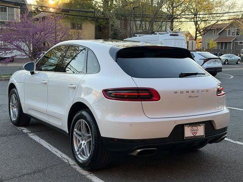 Used 2017 Porsche Macan AWD/4WD image 12