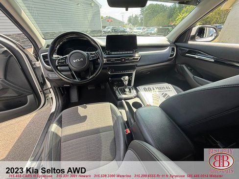 Used 2023 Kia Seltos S w/ Navigation Package AWD/4WD image 15