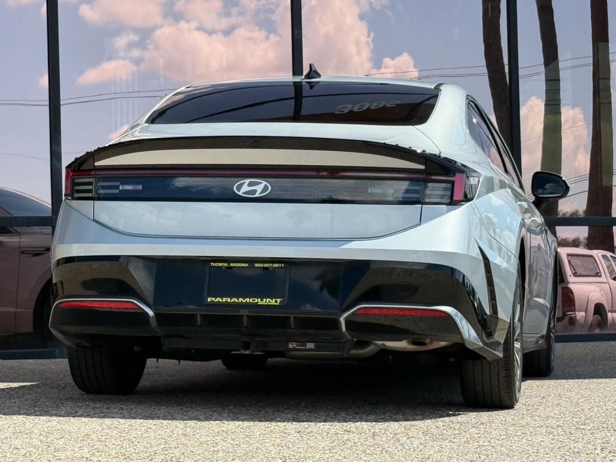 Used 2025 Hyundai Sonata SEL FWD image 11