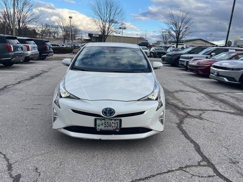 Used 2017 Toyota Prius Three Touring image 16