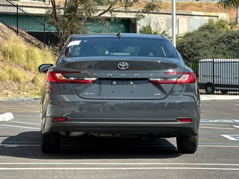 Used 2025 Toyota Camry LE image 4