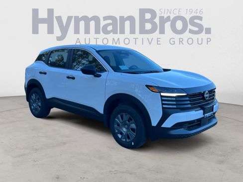 New 2026 Nissan Kicks S image 1