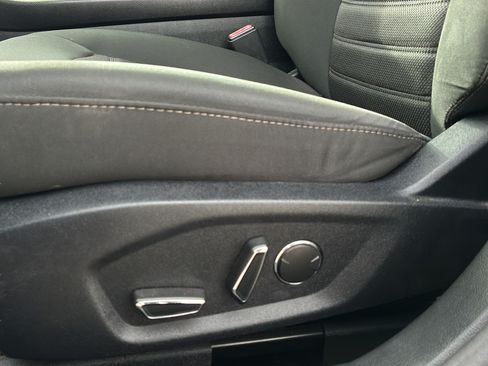 Used 2020 Ford Fusion SE AWD/4WD image 22