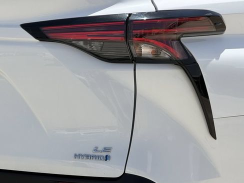 Used 2022 Toyota Sienna LE FWD image 10