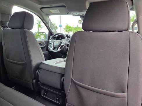 Used 2024 Chevrolet Silverado 1500 LT RWD image 16
