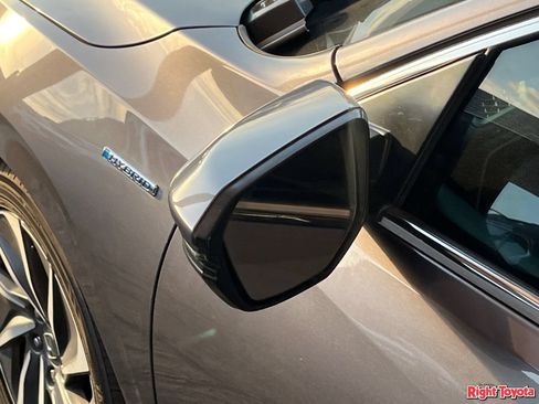 Used 2020 Honda Insight Touring image 9