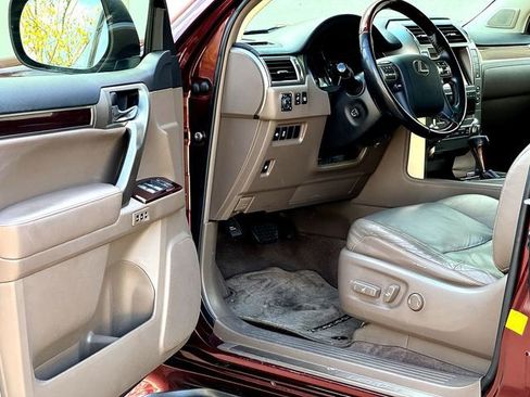 Used 2016 Lexus GX 460 image 8