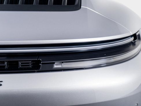 Used 2025 Porsche 911 Carrera GTS RWD image 13