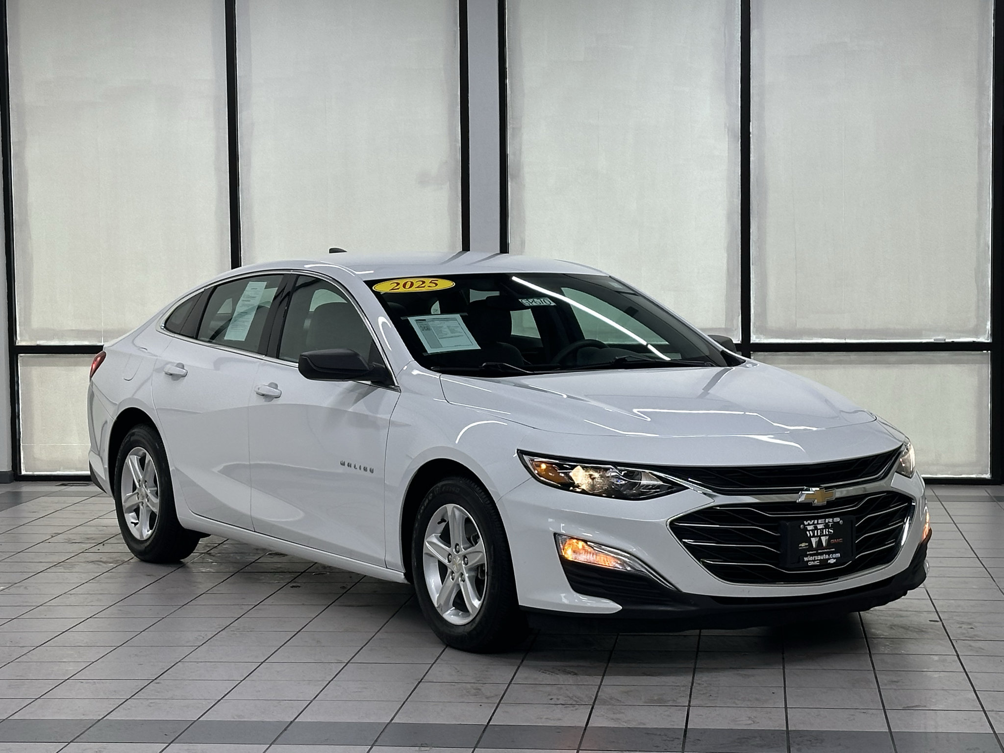 Certified 2022 Chevrolet Malibu LS w/ LPO, Convenience Package 1 FWD image 1