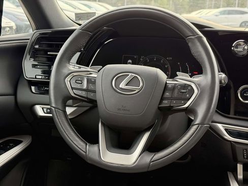 Used 2023 Lexus RX 350 Premium image 9