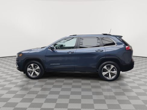 Used 2021 Jeep Cherokee Limited w/ Elite Package AWD/4WD image 39