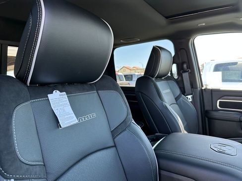 New 2026 RAM 2500 Laramie AWD/4WD image 16