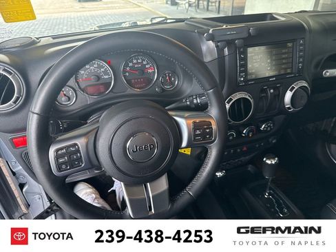 Used 2016 Jeep Wrangler Rubicon AWD/4WD image 15