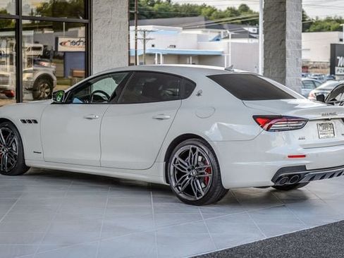 Used 2021 Maserati Quattroporte S GranSport Q4 AWD/4WD image 7