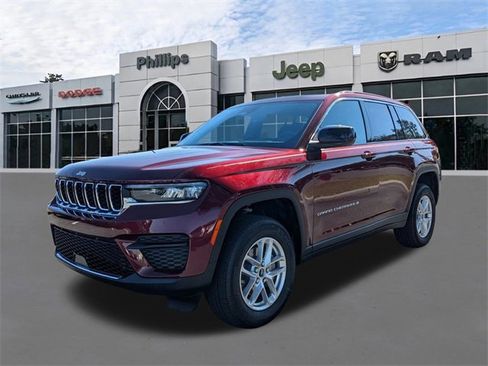 New 2025 Jeep Grand Cherokee Laredo X image 8