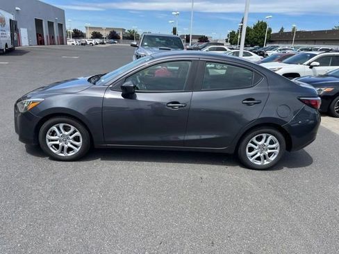 Used 2018 Toyota Yaris iA FWD image 8