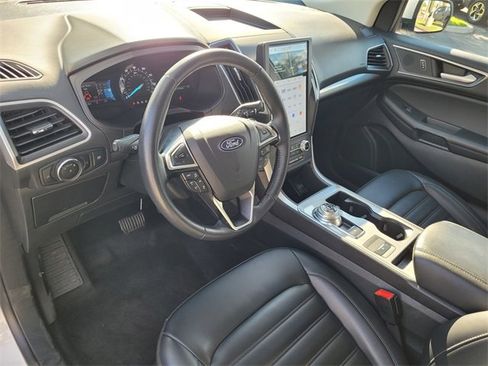Used 2024 Ford Edge SEL image 7