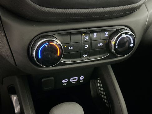 Used 2022 Chevrolet TrailBlazer LS image 24