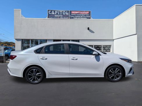 Used 2024 Kia Forte LXS FWD image 2