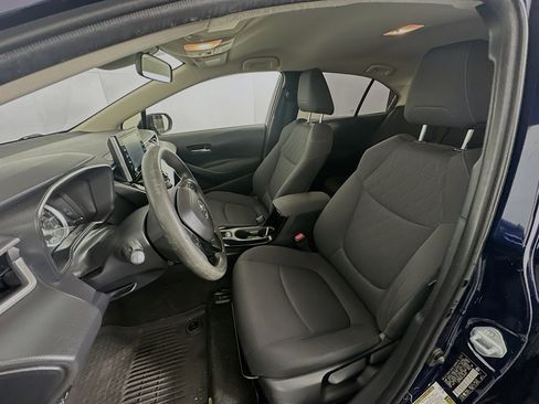 Used 2020 Toyota Corolla LE FWD image 13