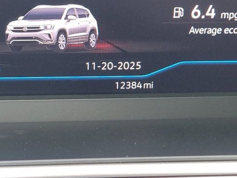 Used 2025 Volkswagen Taos SEL image 21