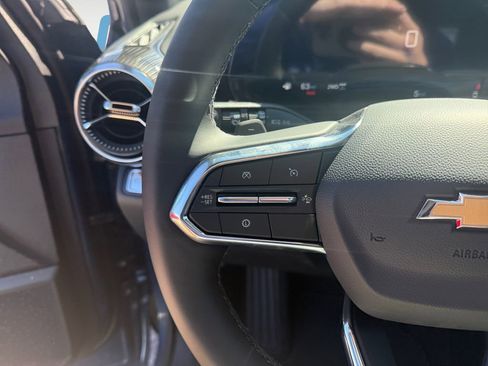 New 2026 Chevrolet Equinox LT AWD/4WD image 19