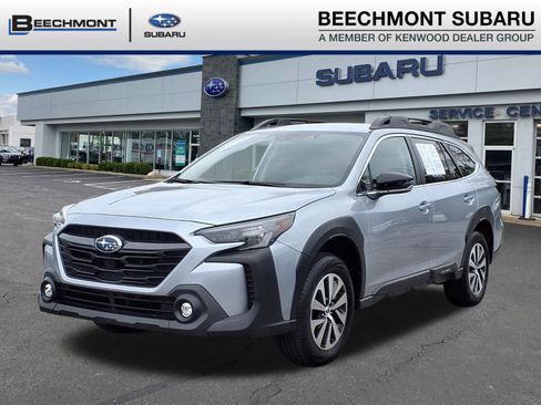 Used 2025 Subaru Outback Premium image 2