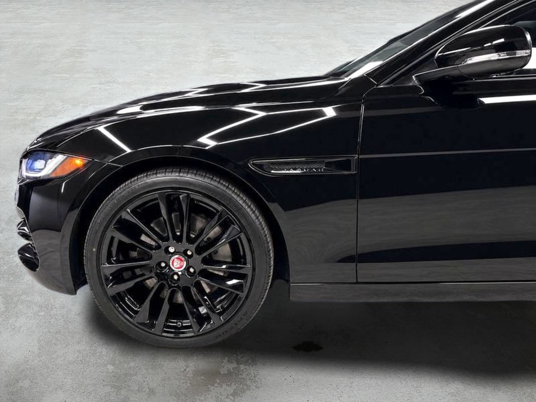 Used 2020 Jaguar XE S AWD/4WD image 4