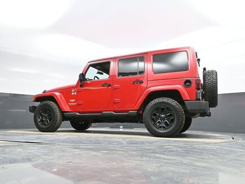 Used 2011 Jeep Wrangler Unlimited Sahara w/ Dual Top Group image 42
