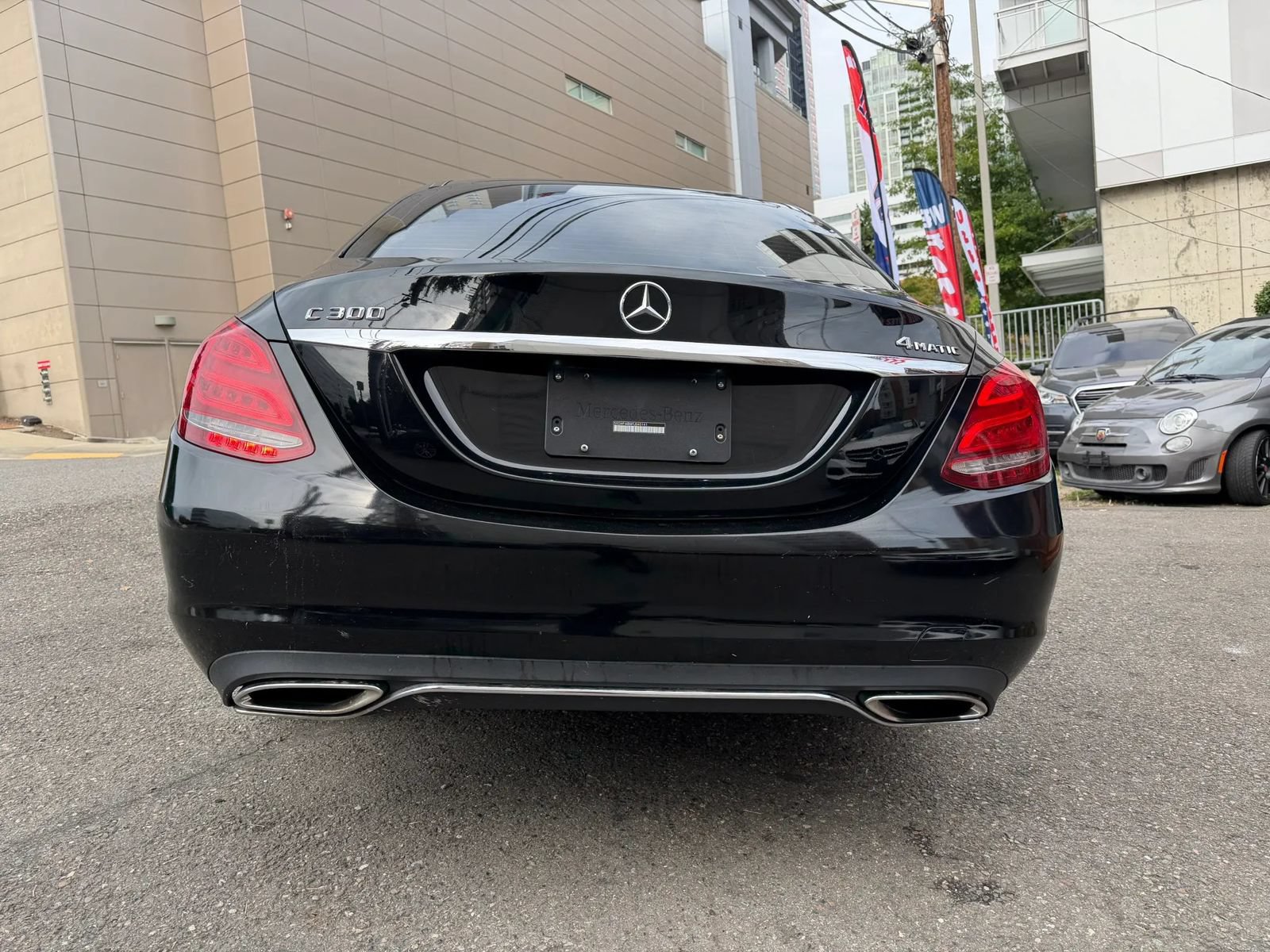 Used 2015 Mercedes-Benz C 300 4MATIC Sedan image 6