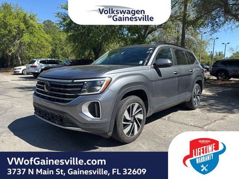 Certified 2024 Volkswagen Atlas SE image 2