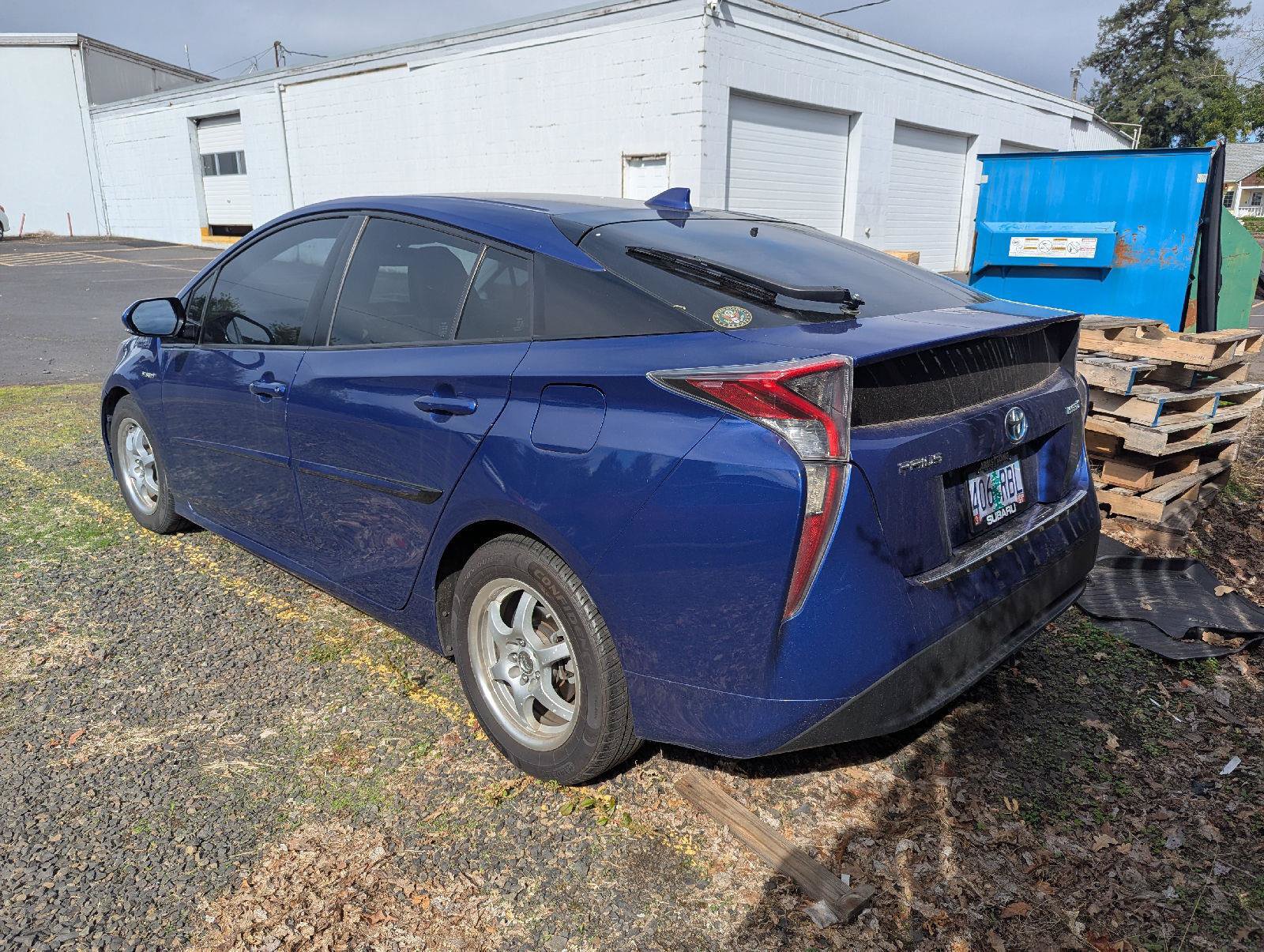 Used 2016 Toyota Prius Four w/ Advanced Technology Package FWD image 4