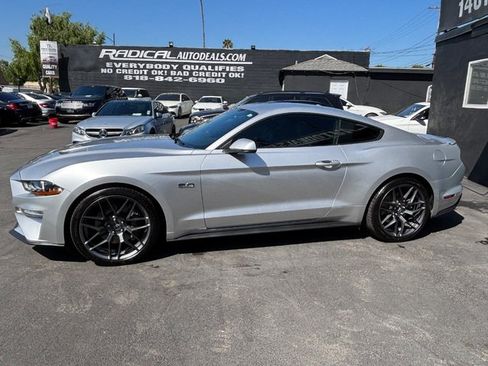 Used 2018 Ford Mustang GT Premium RWD image 18