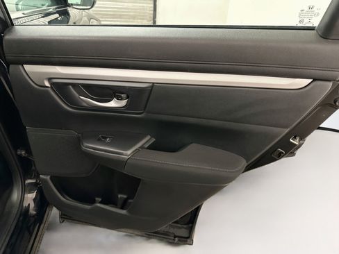 Used 2020 Honda CR-V LX image 30