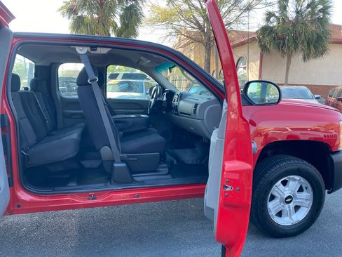 Used 2010 Chevrolet Silverado 1500 W/T RWD image 31