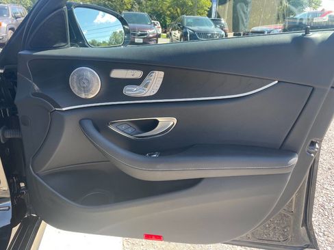 Used 2023 Mercedes-Benz E 350 E 350 4MATIC AWD 4dr Sedan image 11