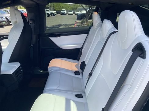 Used 2018 Tesla Model X 100D AWD/4WD image 16