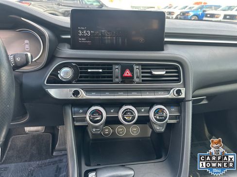 Used 2023 Genesis G70 2.0T image 27
