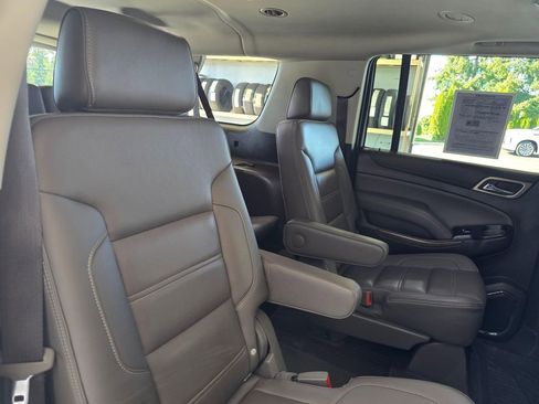 Used 2019 GMC Yukon XL Denali w/ Denali Ultimate Package AWD/4WD image 30